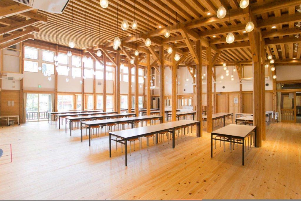 平成29年度「第13回木の建築大賞」を受賞した、香美町立村岡小学校・村岡幼稚園の木造改築
